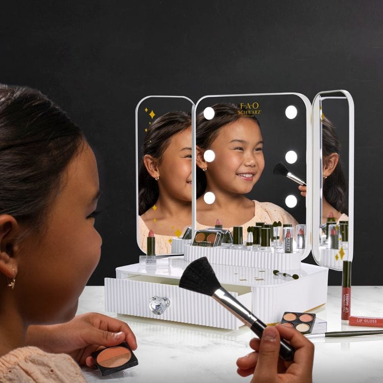 FAO Schwarz - 25-Piece Stunning Style Makeup Vanity Set - Fashion Activity and Roleplay
