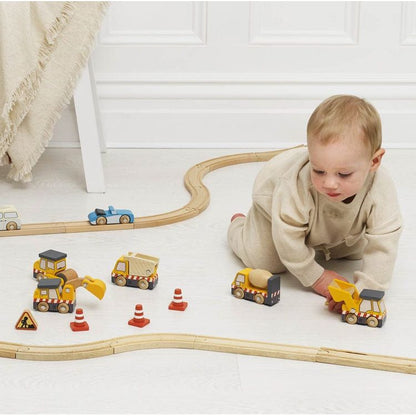 Le Toy Van - 7 Piece Wood Construction Toy Cars, Trucks & Diggers Set - Preschool