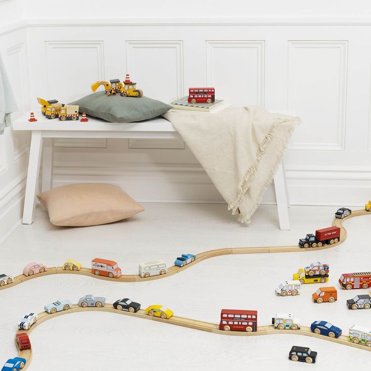 Le Toy Van - London Toy Car Set - 7 Pieces - Preschool