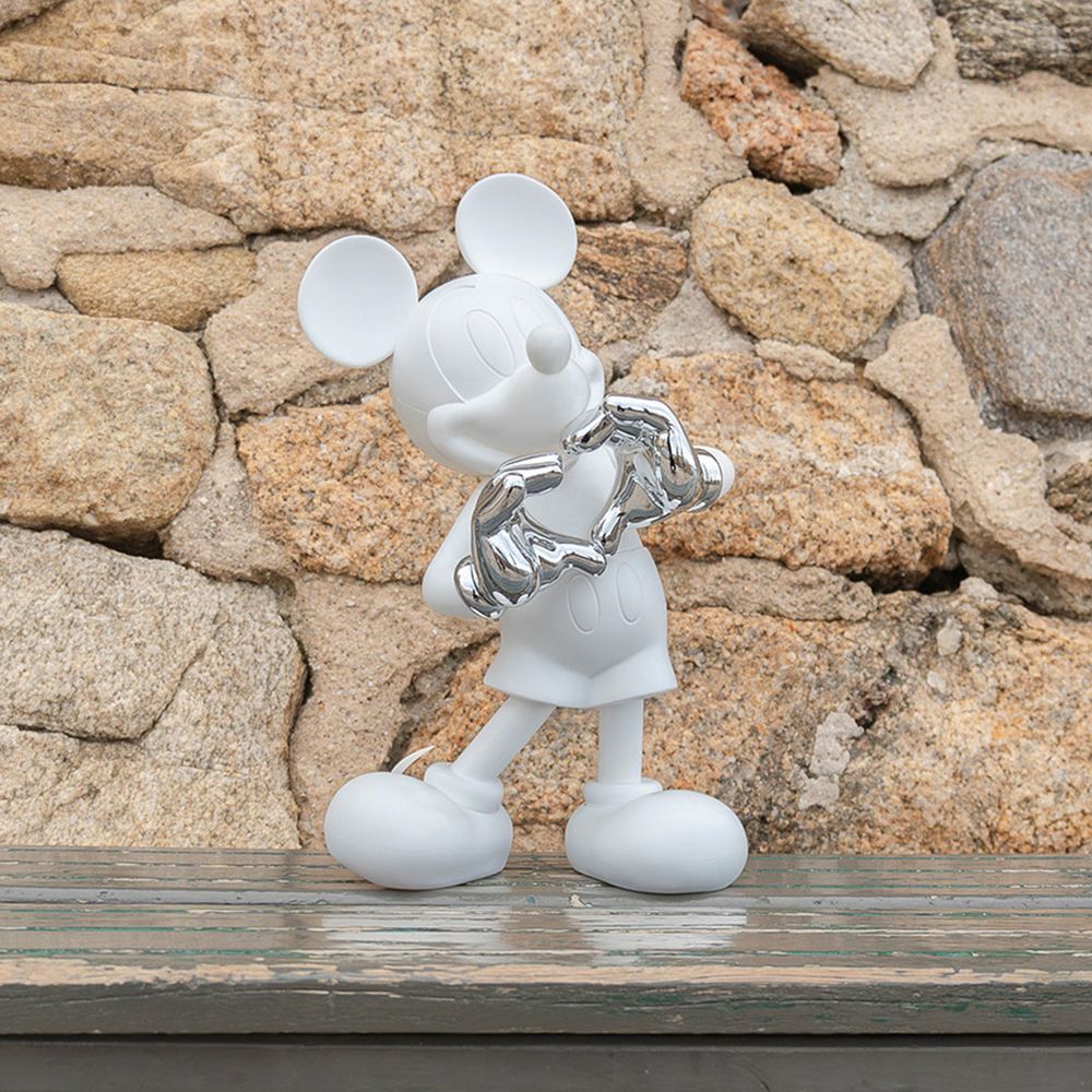 Leblon Delienne - Mickey Mouse With Love 12" Kelly Hoppen Figurine - White & Silver - Collectibles