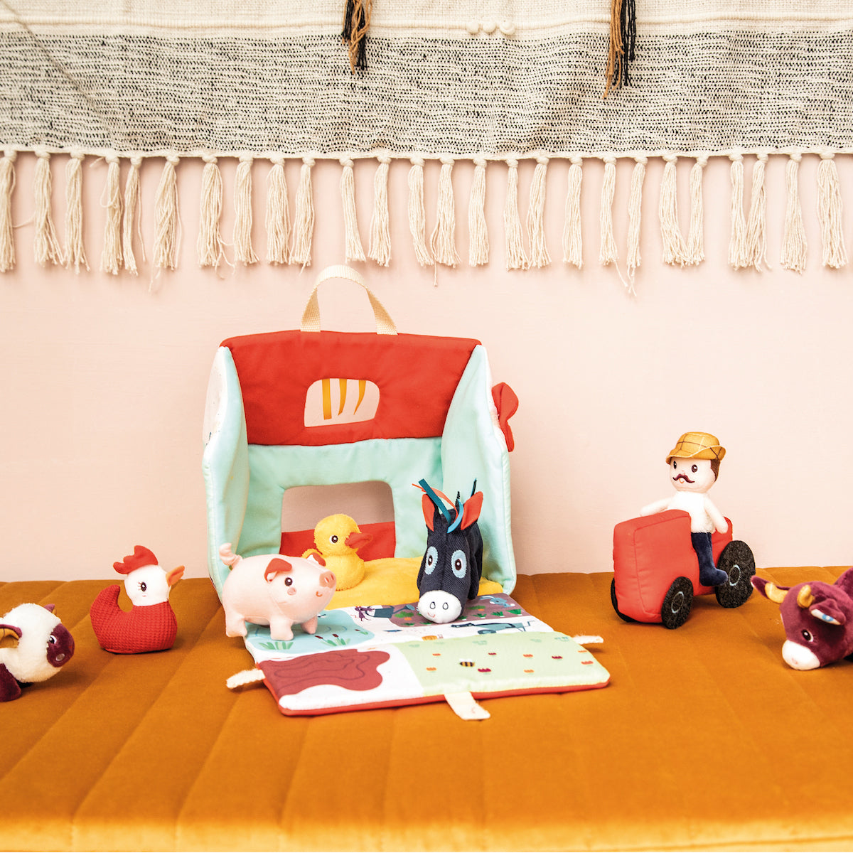 Lilliputiens - My First Farm Fold-out Exploring Set - Infants