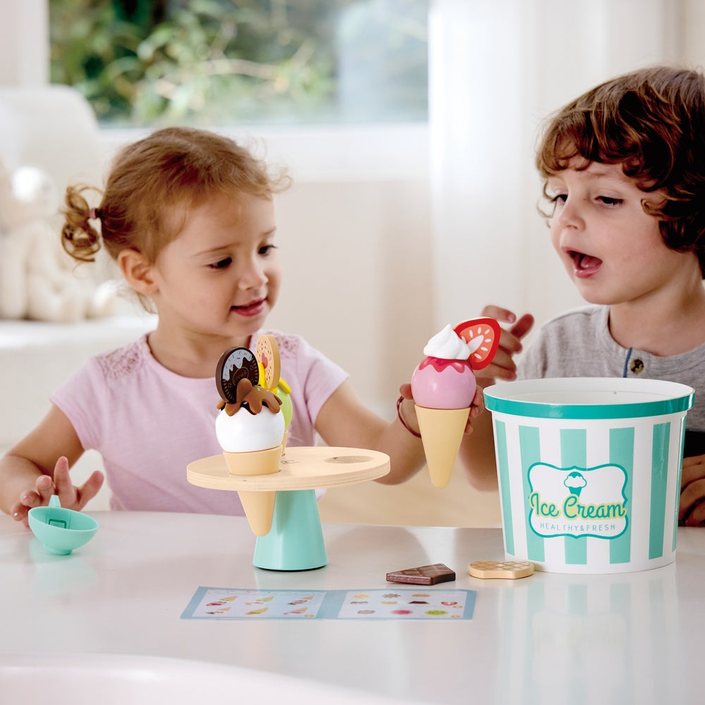 Hape - Scoop & Serve Ice Cream Set - Preschool