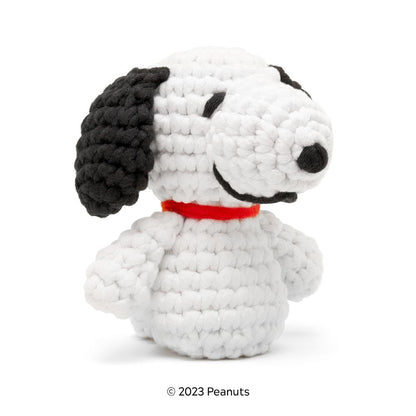 The Woobles - Snoopy Learn to Crochet Kit - Creativity