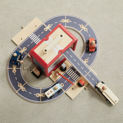 Wonder & Wise - Take With Me Garage Playset - Preschool