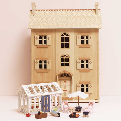 Le Toy Van - The Grand Natural Wood Doll House - Dolls