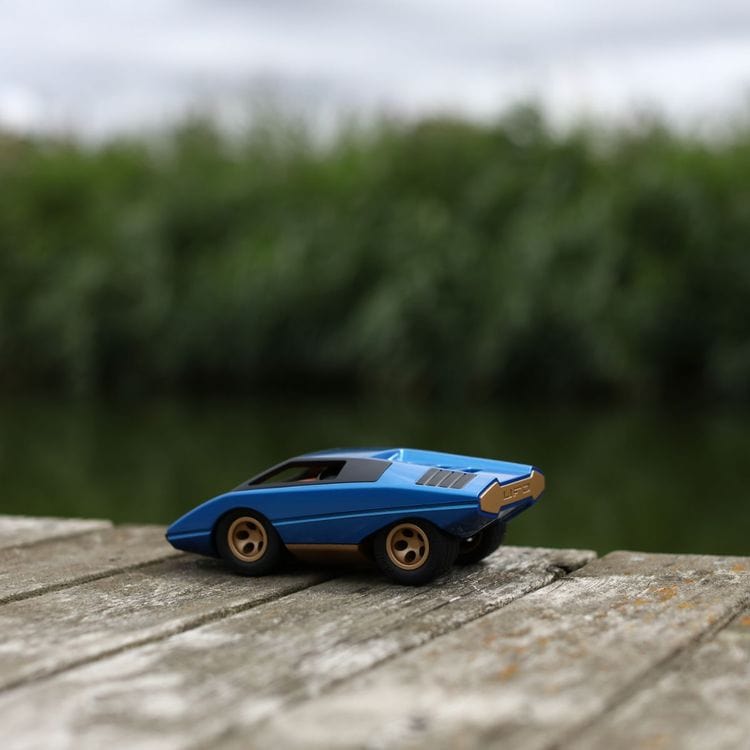 Playforever - UFO Leonessa Car - Blue - Vehicles